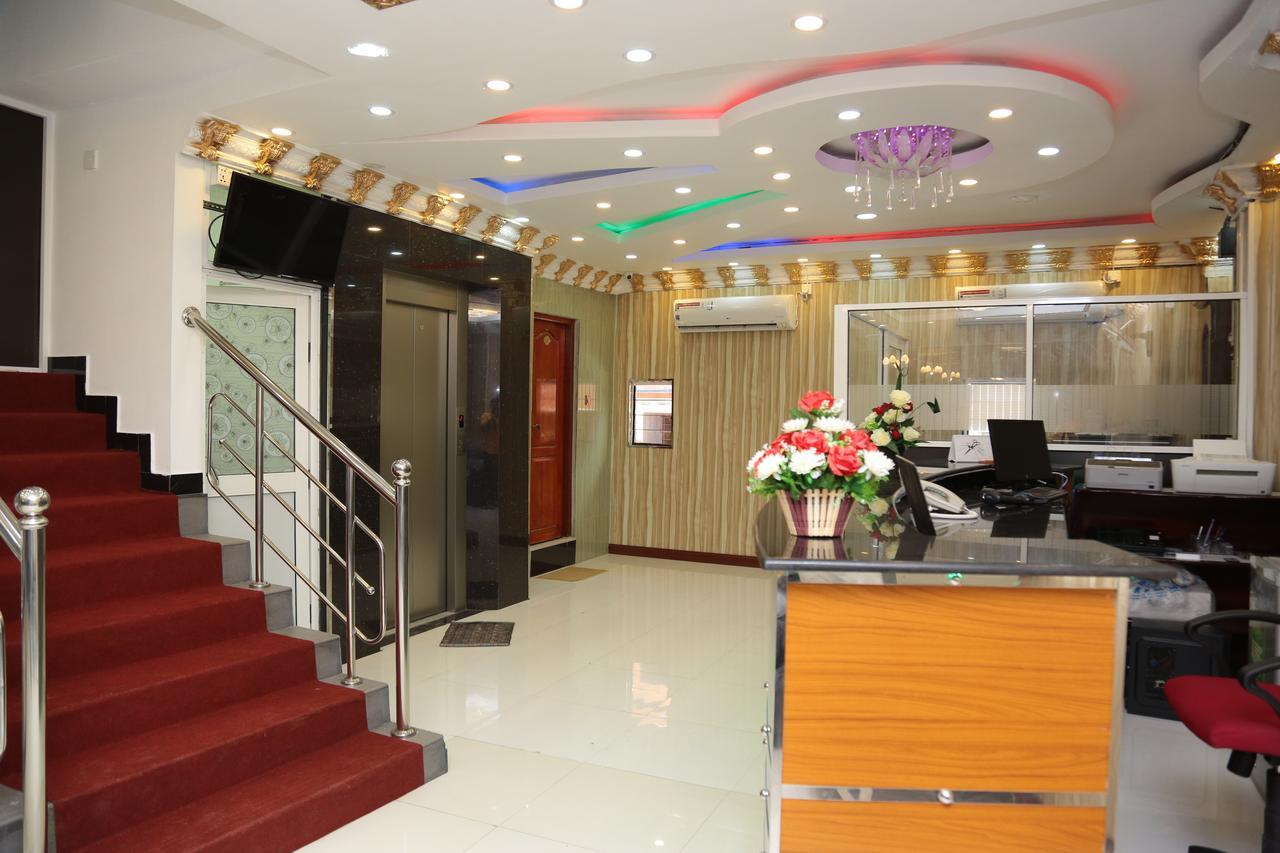 Global City Hotel Maligawatta Экстерьер фото