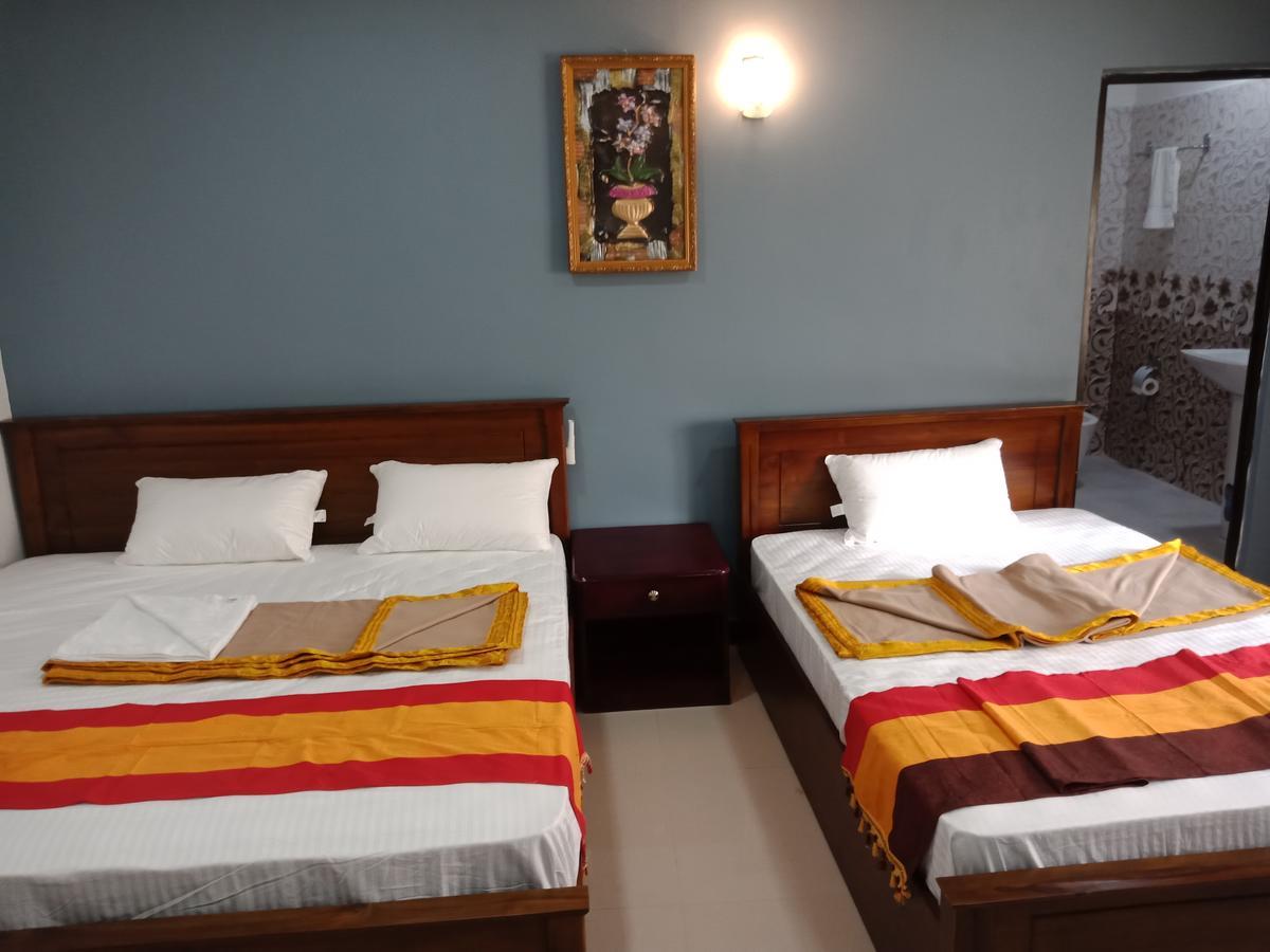 Global City Hotel Maligawatta Экстерьер фото
