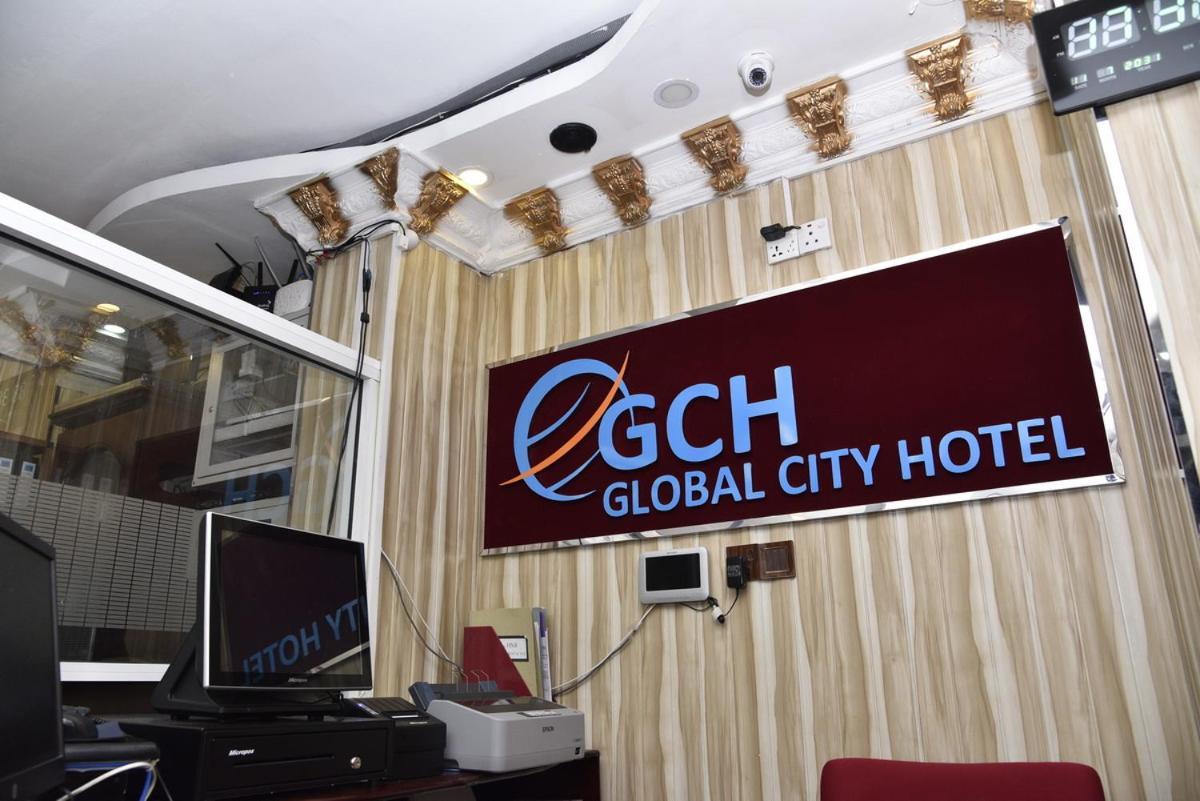 Global City Hotel Maligawatta Экстерьер фото