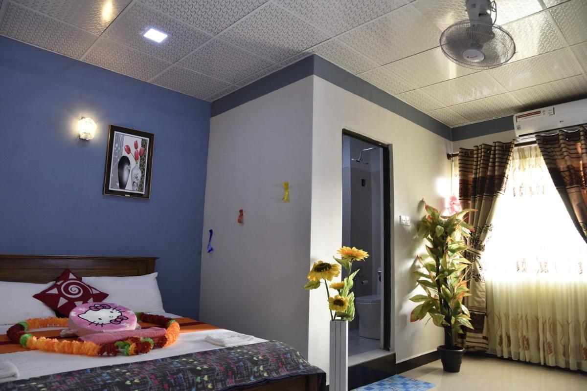 Global City Hotel Maligawatta Экстерьер фото
