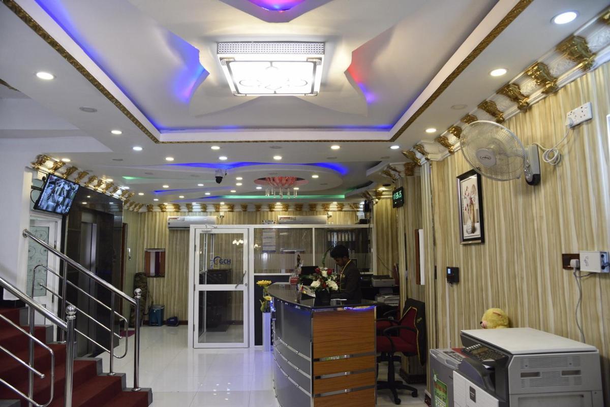 Global City Hotel Maligawatta Экстерьер фото